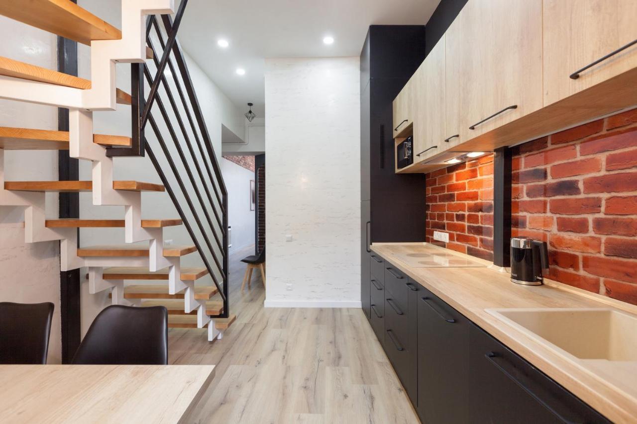 Leogrand Apartments On Khmelnytskoho 11 Λβιβ Εξωτερικό φωτογραφία