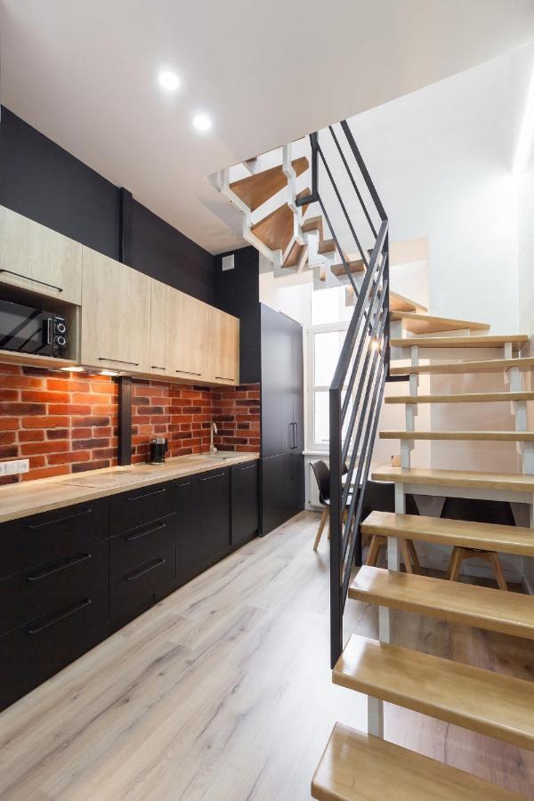 Leogrand Apartments On Khmelnytskoho 11 Λβιβ Εξωτερικό φωτογραφία