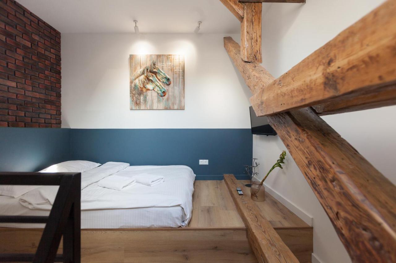 Leogrand Apartments On Khmelnytskoho 11 Λβιβ Εξωτερικό φωτογραφία